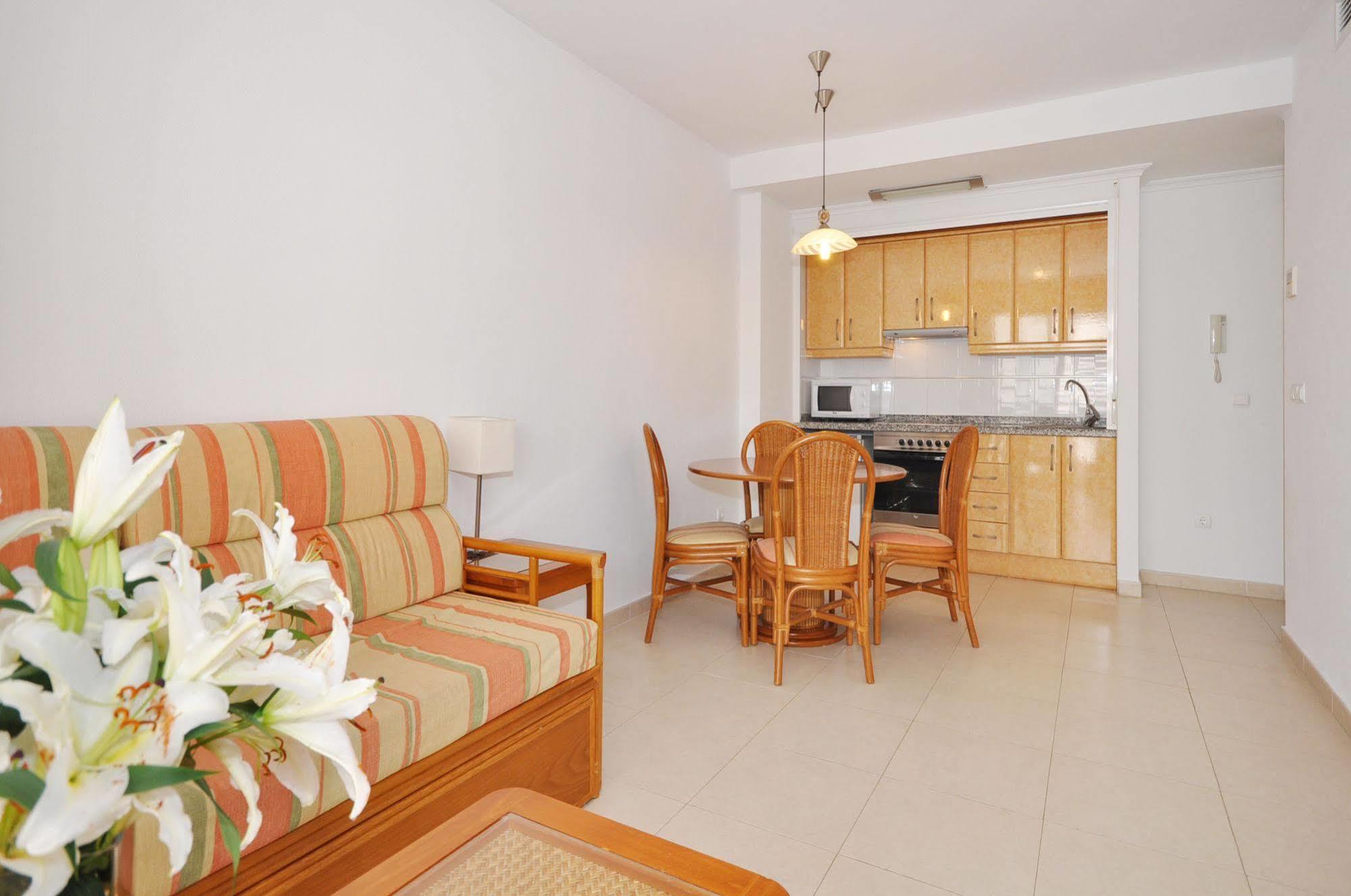 Apartamentos Ambar Beach Unitursa Calp Exterior foto